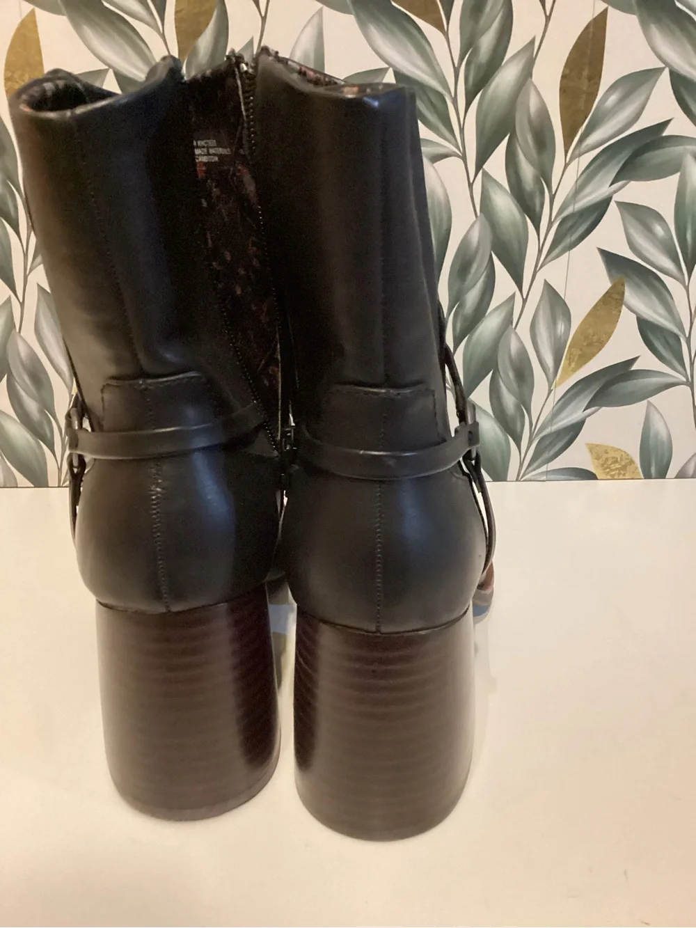 Korks Selena  Black Leather Ankle Booties with Block Heel